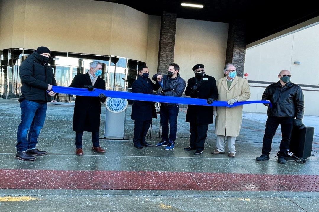 Factor Hires -Plus Workers For Food Prep Facility In Aurora