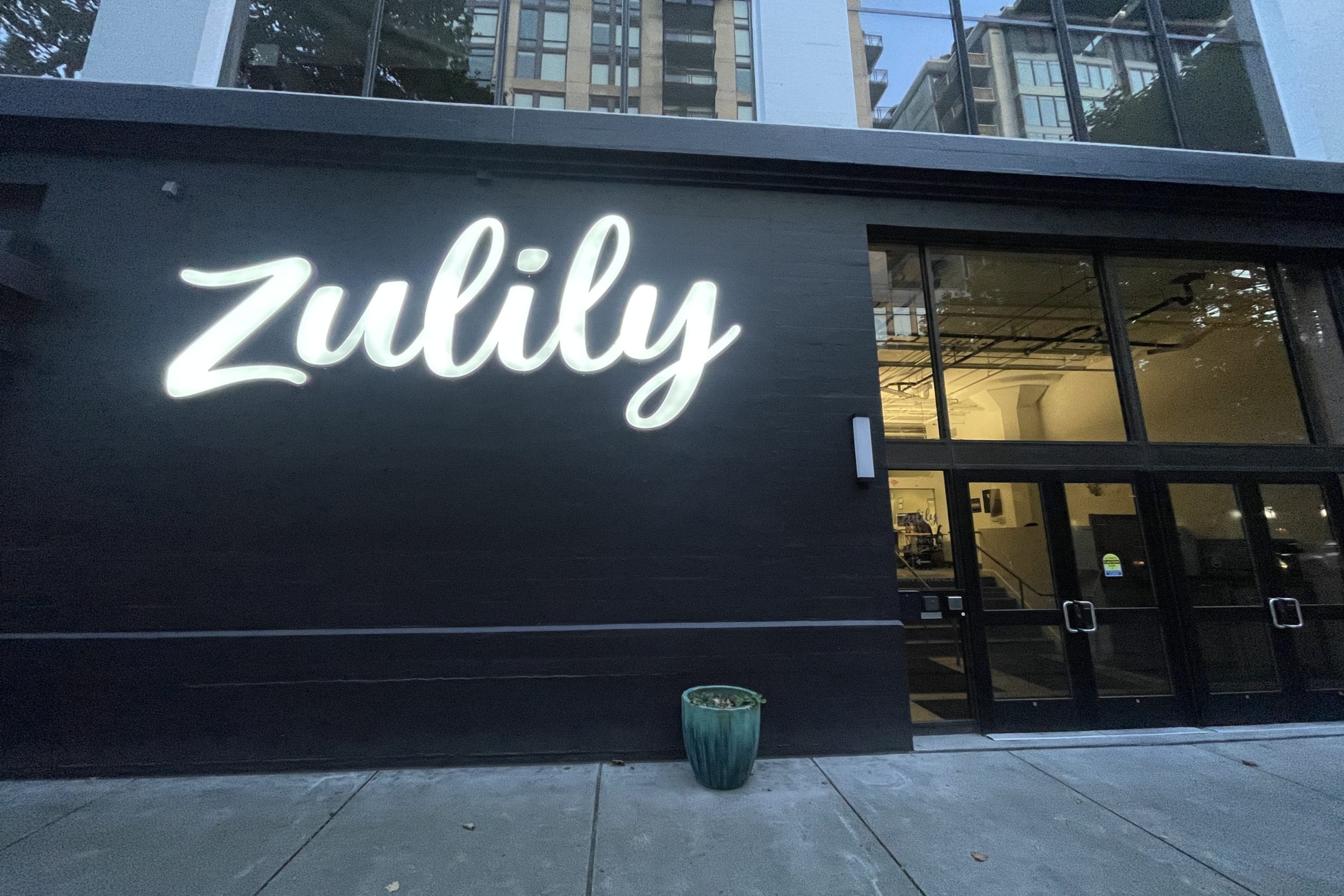 Zulily shutting down offices and laying off  employees in